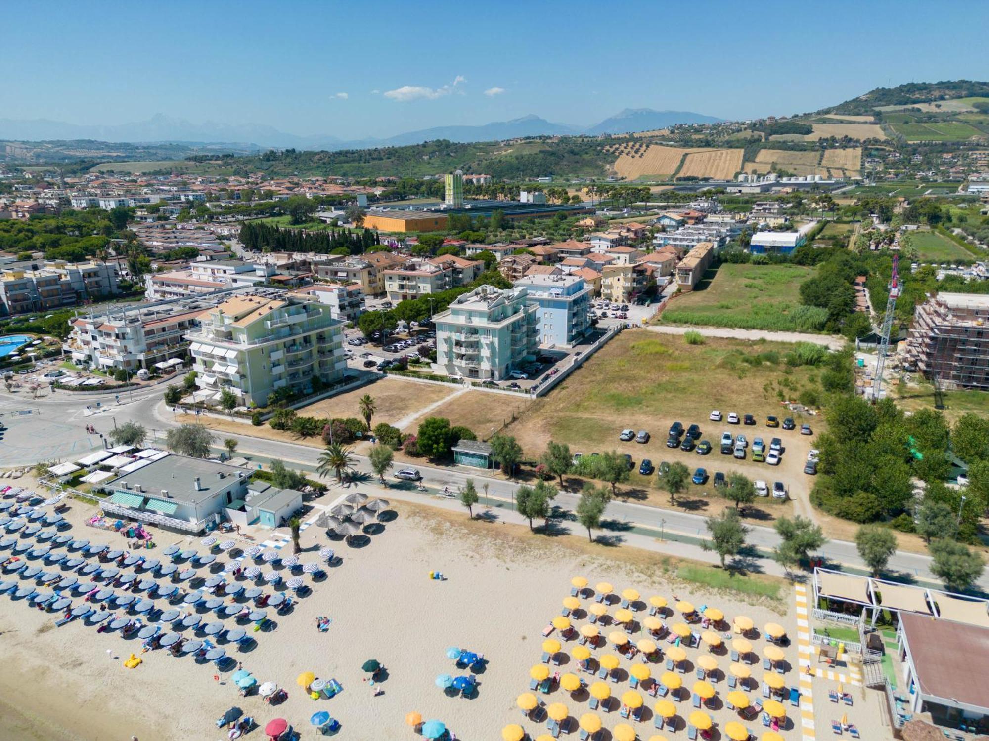 Altomare - Vibra Lejlighed Villa Rosa Di Martinsicuro Eksteriør billede